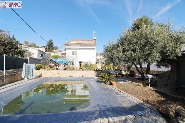 Foto 1 de Xalet en venda a Bisbal del Penedès, la de 4 habitacions amb terrassa i piscina