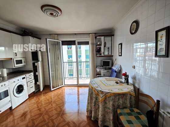 Foto 1 de Piso en venta en Lasarte-Oria de 2 habitaciones con balcón y calefacción