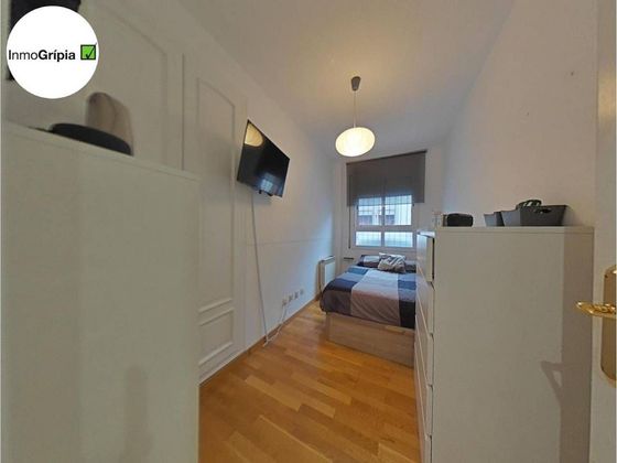 Foto 2 de Pis en venda a Gràcia de 2 habitacions amb garatge i aire acondicionat