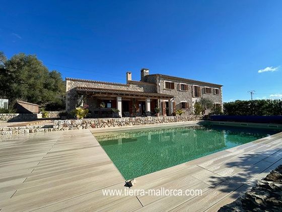 Foto 1 de Casa en venda a Montuïri de 5 habitacions amb terrassa i piscina