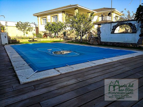Foto 1 de Venta de chalet en Villa del Prado de 6 habitaciones con terraza y piscina
