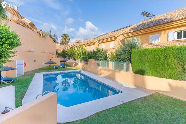 Foto 2 de Casa en venda a El Mayorazgo - El Limonar de 5 habitacions amb terrassa i piscina
