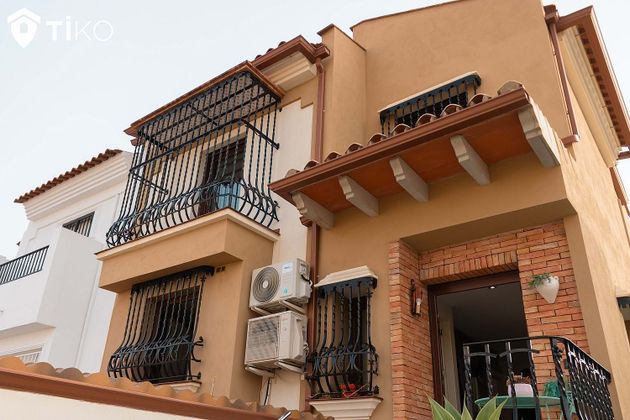 Foto 2 de Casa en venta en Camino Viejo de Málaga de 4 habitaciones con terraza y piscina