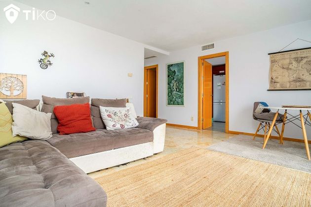 Foto 2 de Dúplex en venda a Los Monteros - Bahía de Marbella de 2 habitacions amb terrassa i piscina