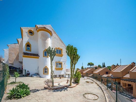 Foto 2 de Casa en venda a Torreblanca del Sol de 4 habitacions amb terrassa i piscina