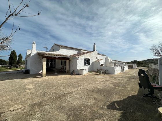 Foto 1 de Casa rural en venda a calle De Ciutadella de 3 habitacions amb piscina i garatge