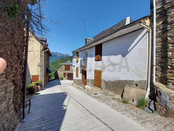 Foto 1 de Casa en venda a Vielha e Mijaran de 4 habitacions amb terrassa