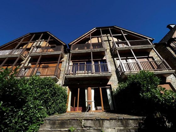 Foto 2 de Casa en venta en Bòrdes, es de 5 habitaciones con terraza y piscina