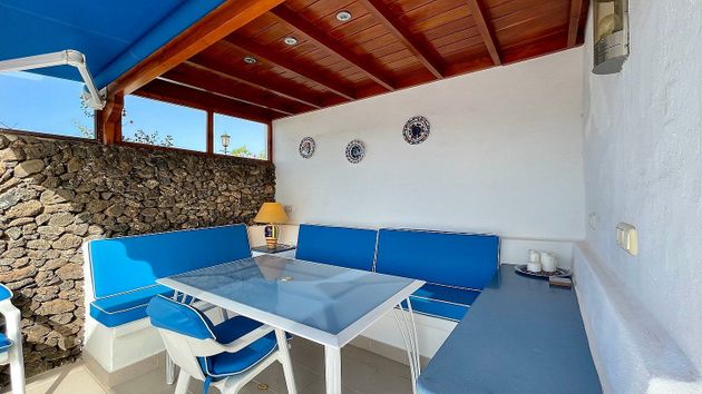 Foto 2 de Casa adosada en venta en calle La Perla de 2 habitaciones con terraza y piscina