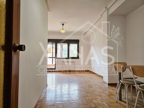 Foto 2 de Pis en venda a calle Evaristo Valle de 3 habitacions amb terrassa i garatge