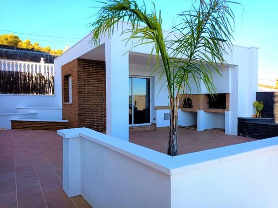 Foto 2 de Chalet en venta en Bisbal del Penedès, la de 4 habitaciones con terraza y piscina