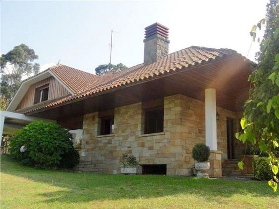 Foto 1 de Casa rural en venda a Cabueñes de 5 habitacions amb terrassa i piscina