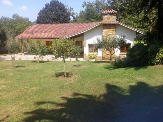 Foto 2 de Casa rural en venda a Cabueñes de 5 habitacions amb terrassa i piscina