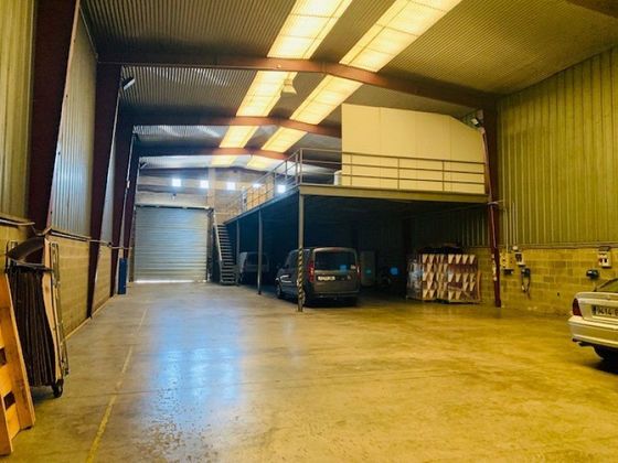 Foto 2 de Local en lloguer a Zona Nord de 1800 m²