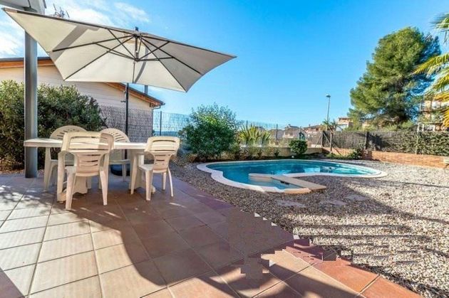 Foto 2 de Xalet en venda a Can Fatjó de 4 habitacions amb terrassa i piscina