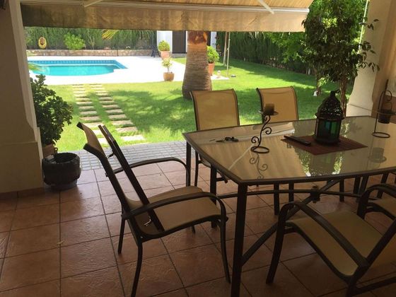 Foto 1 de Xalet en venda a Carlota (La) de 4 habitacions amb terrassa i piscina