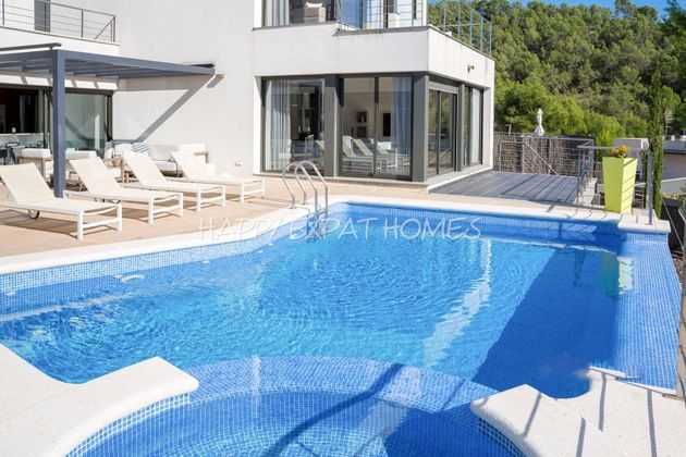 Foto 2 de Venta de chalet en Mas Mestre de 5 habitaciones con terraza y piscina