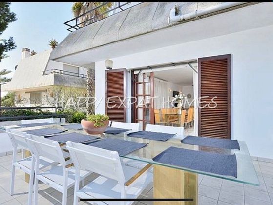 Foto 2 de Casa adossada en venda a Urbanitzacions del sud de 5 habitacions amb terrassa i piscina