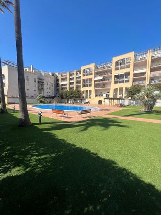 Foto 1 de Pis en venda a calle De Josep Irla de 2 habitacions amb terrassa i piscina