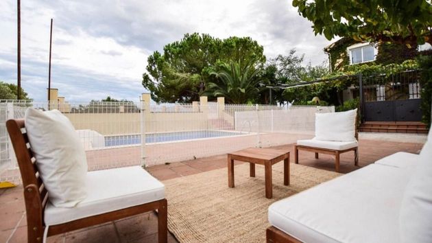 Foto 1 de Xalet en venda a calle Santa Oliva de 4 habitacions amb terrassa i piscina