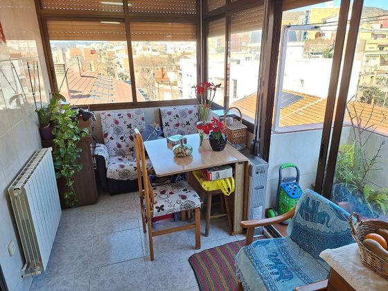 Foto 1 de Piso en venta en Centre - Santa Coloma de Gramanet de 2 habitaciones con balcón y calefacción