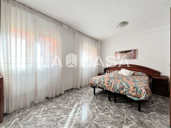 Foto 2 de Piso en venta en La Salut - Lloreda de 3 habitaciones con balcón y aire acondicionado