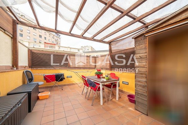 Foto 2 de Casa adosada en venta en La Sagrera de 3 habitaciones con terraza y garaje