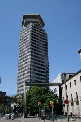 Foto 1 de Alquiler de oficina en avenida De Les Drassanes con ascensor