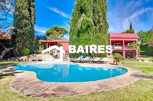 Foto 1 de Xalet en venda a Villafranca del Castillo de 5 habitacions amb terrassa i piscina