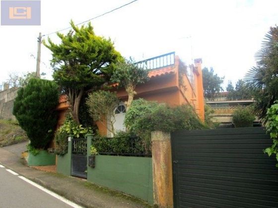 Foto 2 de Casa en venta en Coruxo - Oia - Saiáns de 3 habitaciones con terraza y garaje