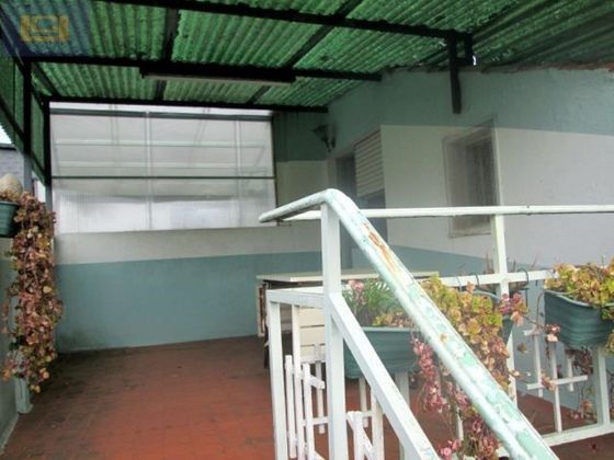 Foto 1 de Casa en venda a Lavadores de 2 habitacions amb terrassa i garatge