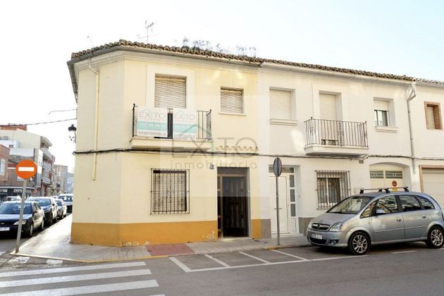 Foto 1 de Venta de casa adosada en Benifaió de 4 habitaciones con terraza y garaje