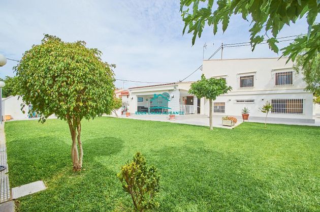 Foto 1 de Xalet en venda a San Juan de Alicante/Sant Joan d´Alacant de 7 habitacions amb terrassa i piscina