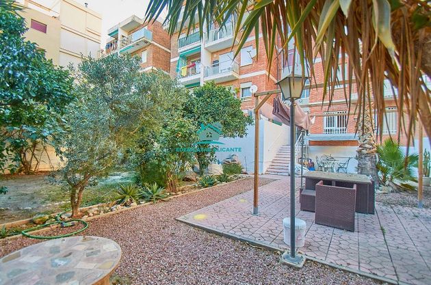 Foto 1 de Venta de piso en San Juan de Alicante/Sant Joan d´Alacant de 2 habitaciones con terraza y jardín