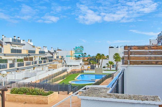 Foto 1 de Piso en venta en avenida D'escandinàvia de 3 habitaciones con terraza y piscina
