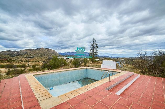 Foto 1 de Casa rural en venda a Jijona/Xixona de 6 habitacions amb terrassa i piscina