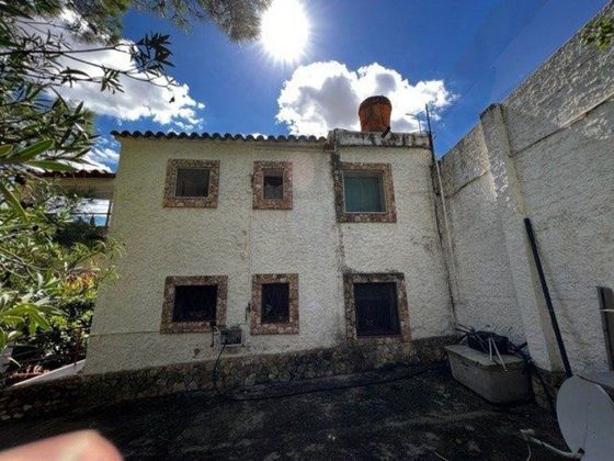 Foto 1 de Casa rural en venda a Vila-rodona de 10 habitacions amb terrassa i piscina