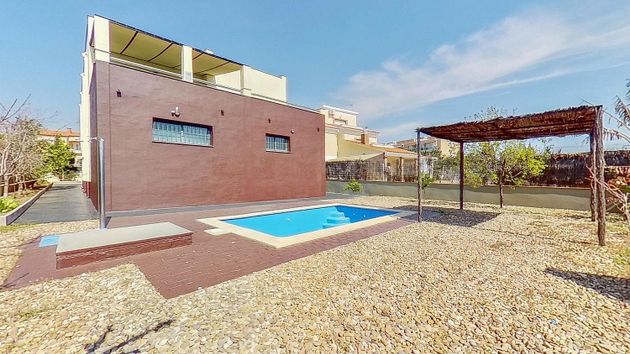Foto 1 de Xalet en venda a Bonavista de 6 habitacions amb terrassa i piscina