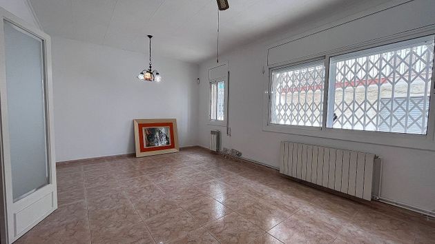 Foto 2 de Piso en venta en Vallpineda - Santa Bàrbara de 2 habitaciones con calefacción