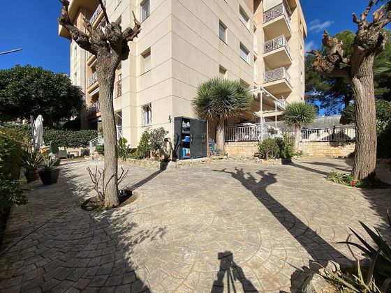 Foto 2 de Pis en venda a Els Molins - La Devesa - El Poble-sec de 4 habitacions amb terrassa i piscina