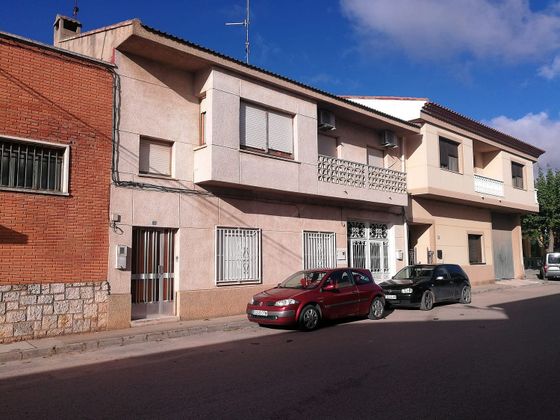 Foto 1 de Pis en venda a calle San Juan de 4 habitacions amb balcó i aire acondicionat