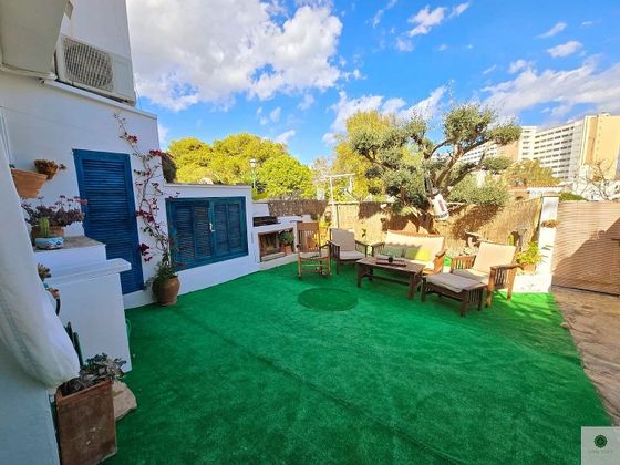 Foto 1 de Casa adossada en venda a calle De Cala Romeguera de 3 habitacions amb terrassa i jardí
