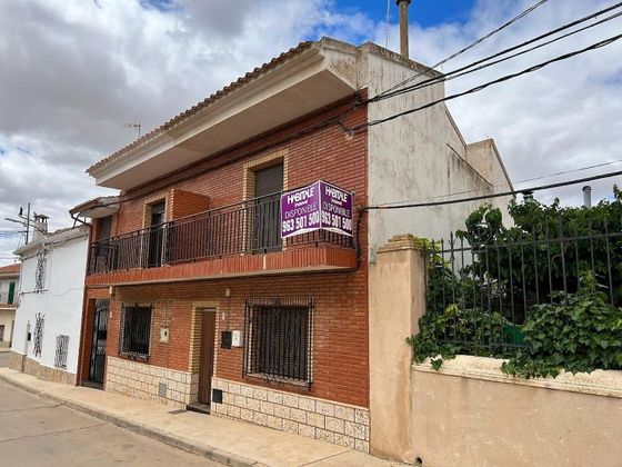 Foto 1 de Casa en venda a Pozorrubielos de la Mancha de 4 habitacions amb terrassa i balcó