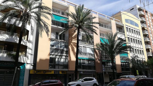 Foto 1 de Piso en venta en avenida De República Argentina de 4 habitaciones con balcón y ascensor