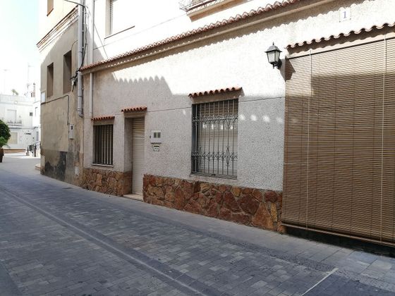 Foto 2 de Casa adossada en venda a avenida Del Mar de 4 habitacions amb terrassa