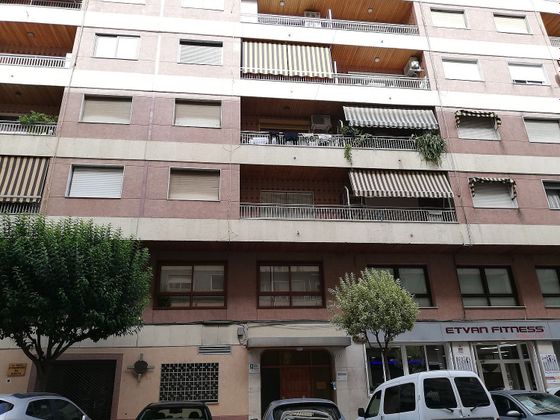 Foto 2 de Venta de piso en Plaça Eliptica-Republica Argentina-Germanies de 4 habitaciones con balcón y ascensor