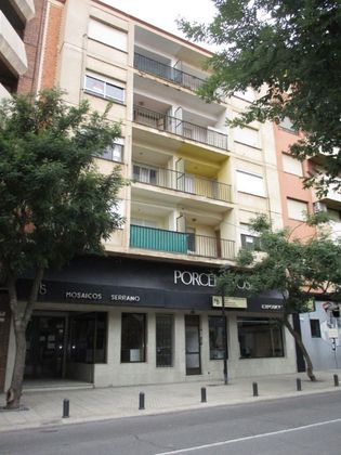 Foto 1 de Pis en venda a Almansa de 4 habitacions amb balcó