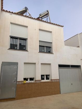 Foto 1 de Casa en venda a calle Castilla la Mancha de 3 habitacions i 115 m²