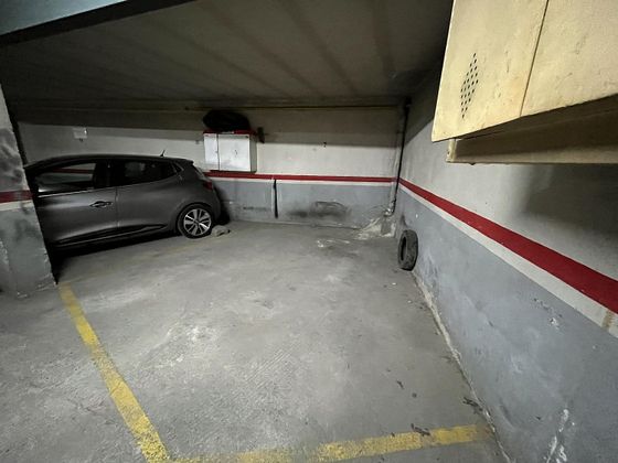 Foto 2 de Garatge en lloguer a calle De Roger de Flor de 8 m²