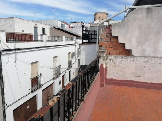 Foto 1 de Casa en venta en Carpio (El) de 3 habitaciones con terraza y balcón